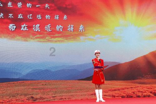 草木绿很流行，应该如何搭配才好看？游戏画面